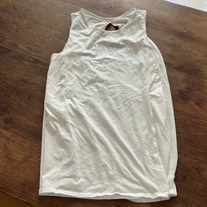 Lululemon cutout tank